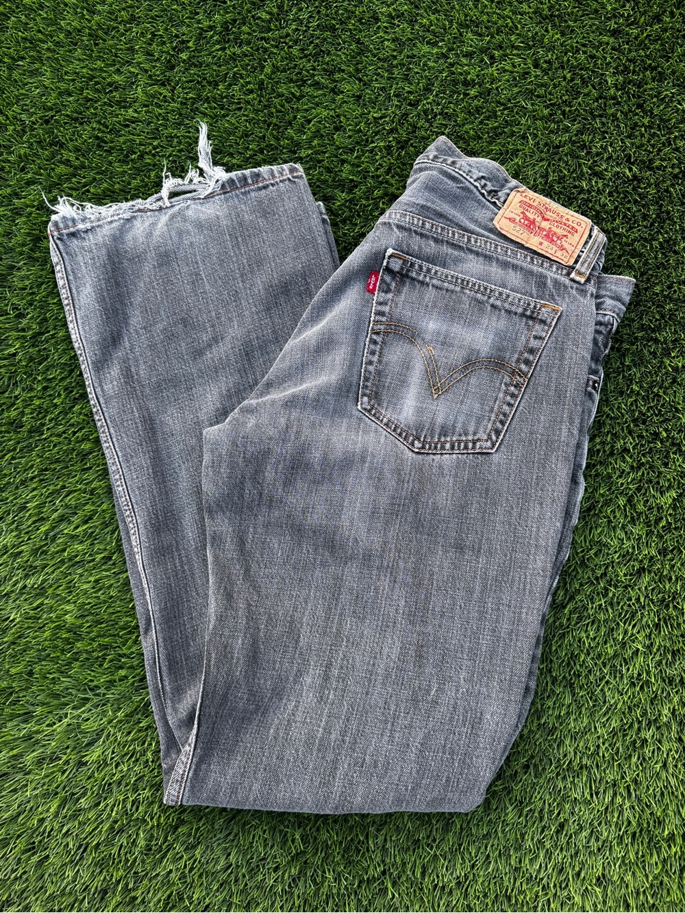 Levi’s 527 Jeans Men’s 34x32 Faded low boot cut fit denim 2007